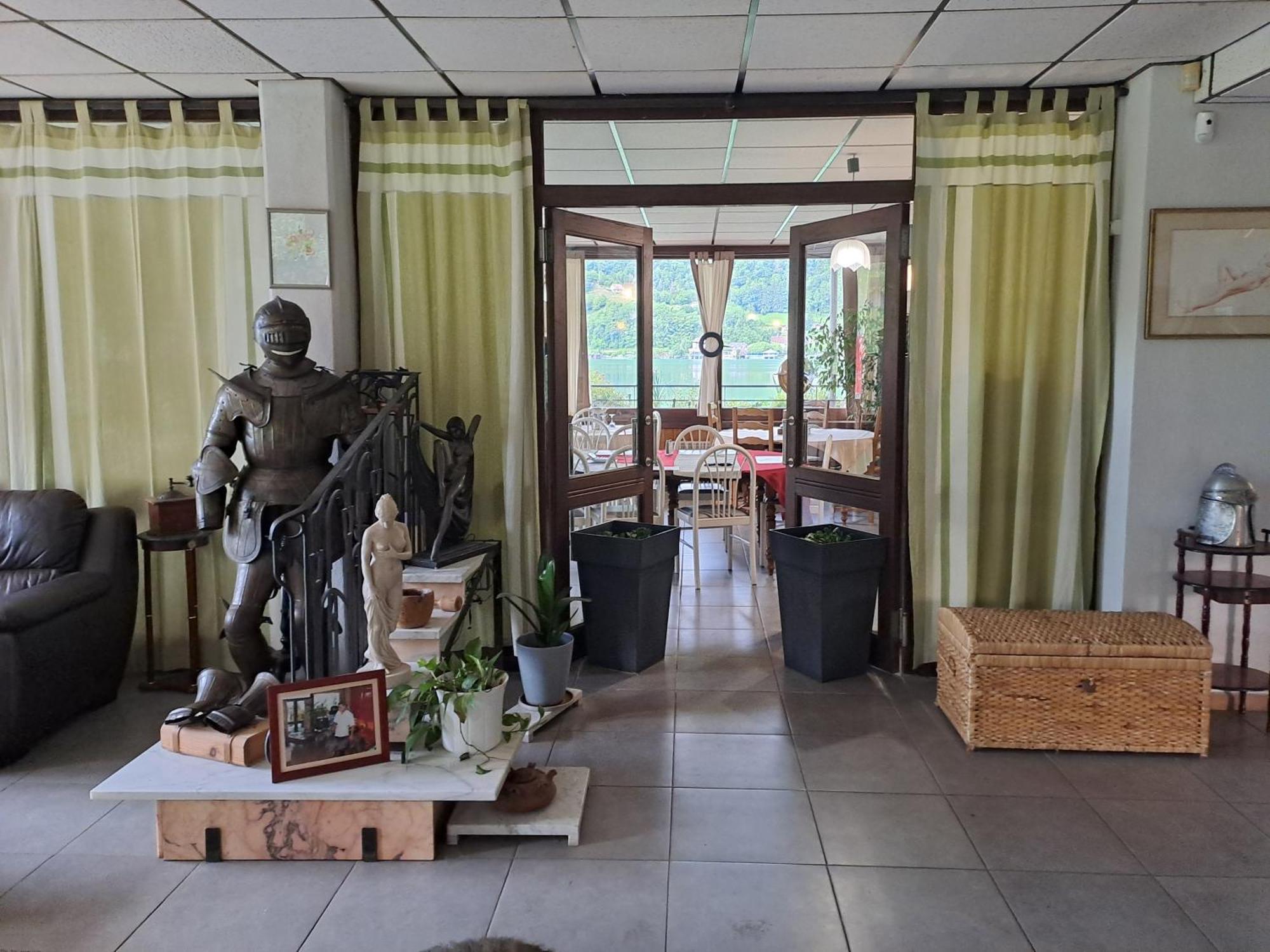 Hotel Les Sirenes Lepin-le-Lac Exterior foto